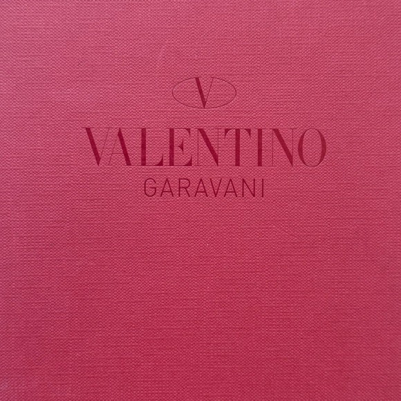 Women’s Valentino rock, stud, jelly flip-flops - Picture 8 of 8